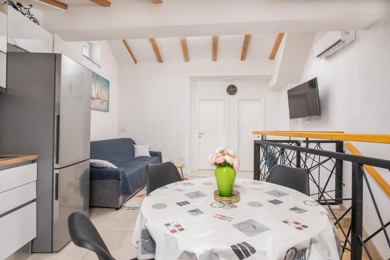 Apartmani Mara Kaštela Kültér fotó